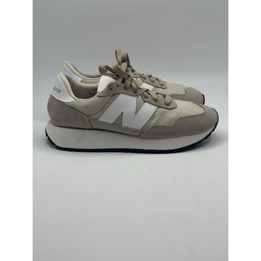 New Balance 237 Women's Beige Size 7